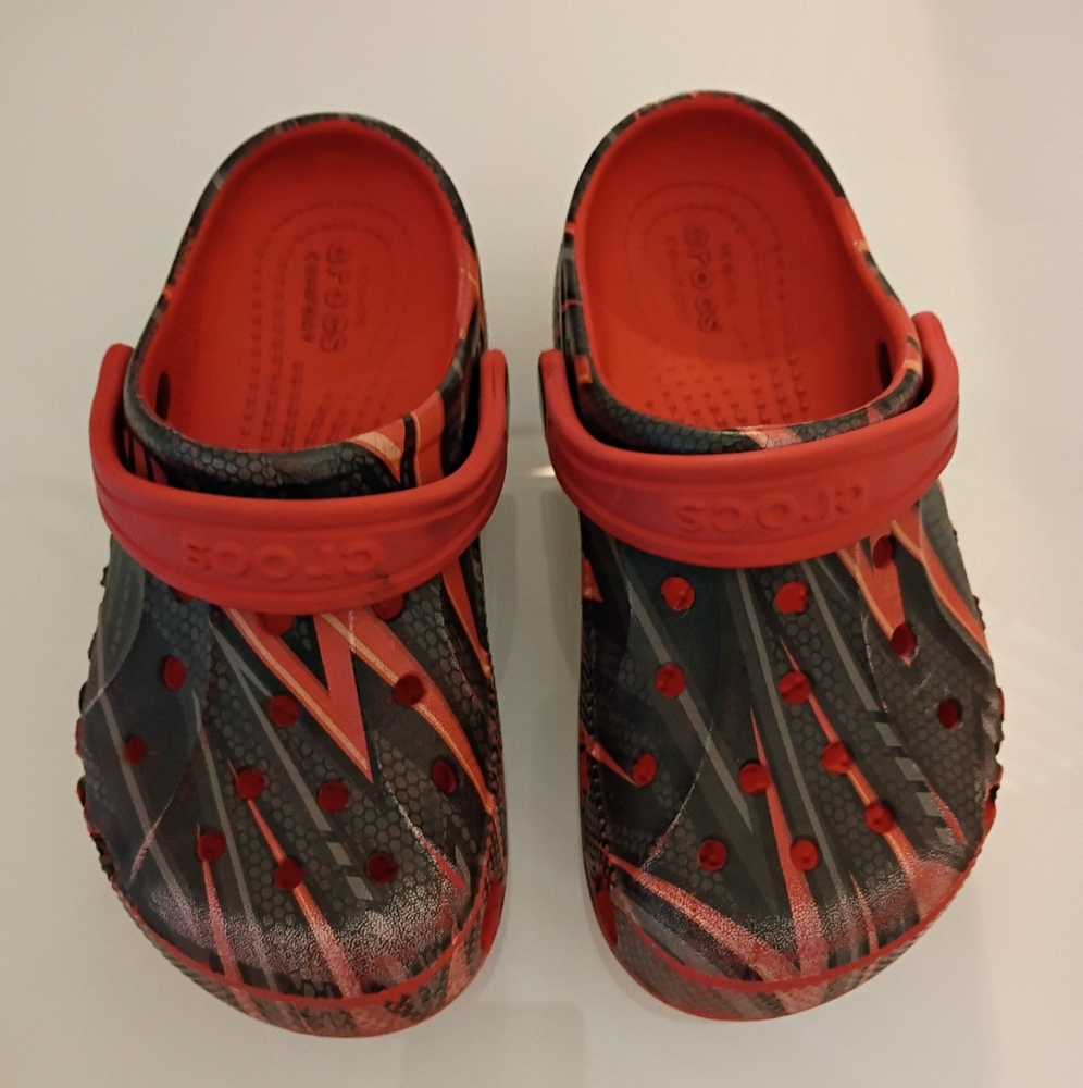 CROCS Kids' Red and Black Clogs size 12 - Picture 2 of 8